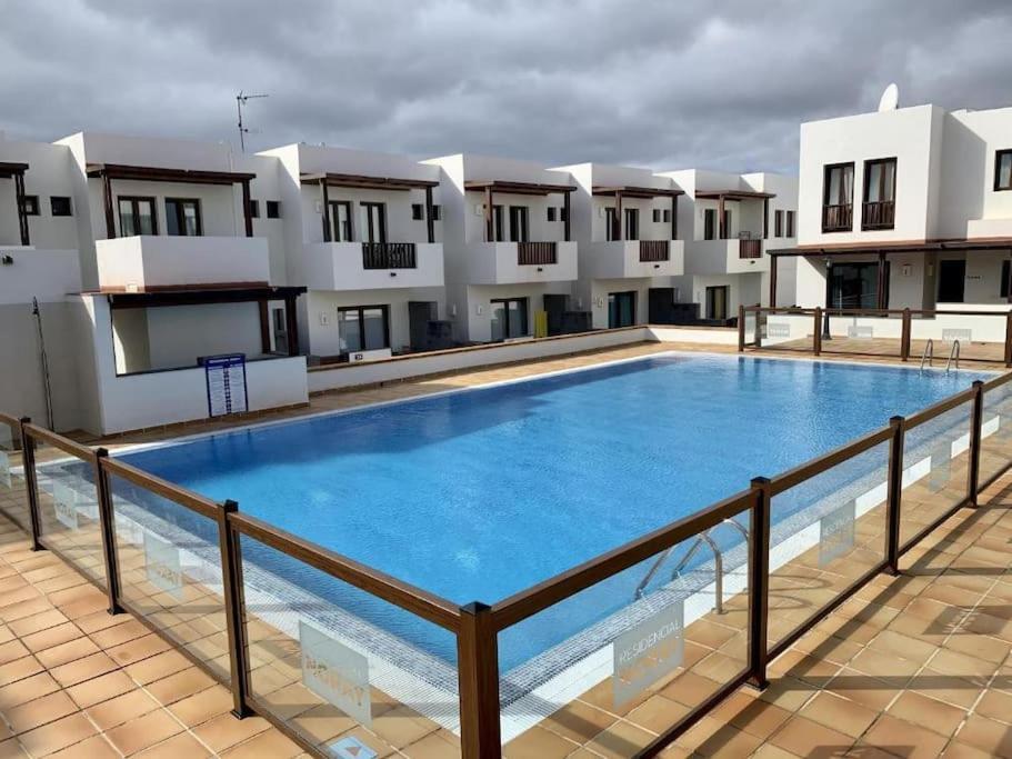 Casa Marla Mit 3 Schlafzimmern Und 2 Badezimmern Puerto Calero Dış mekan fotoğraf